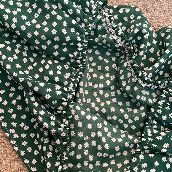 Green Floral Bandeau Top - Picture 2 of 2